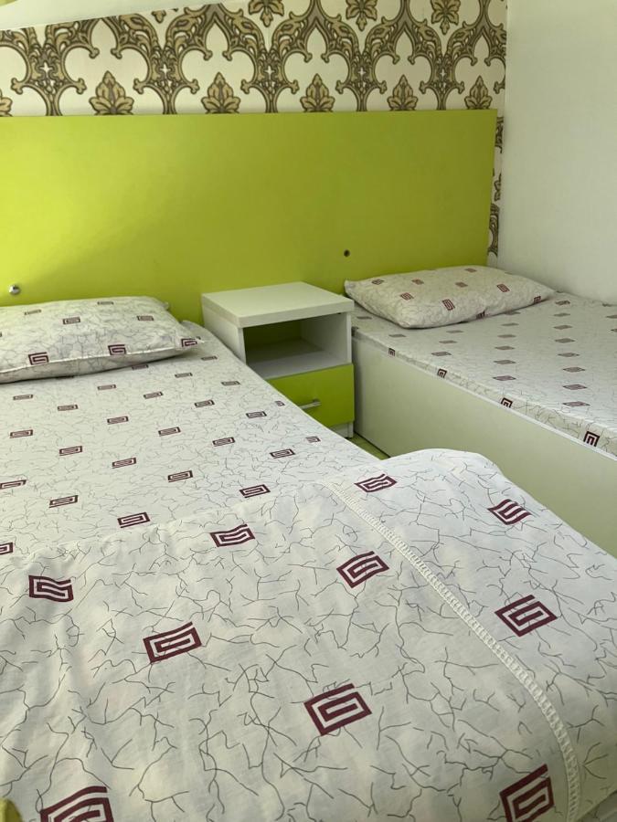 Anisa- Hostel Dusjanbe Eksteriør bilde